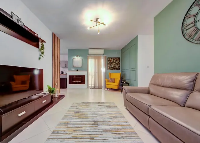 Stylish 3Br Home With Spacious Terrace In Luqa By 360 Estates