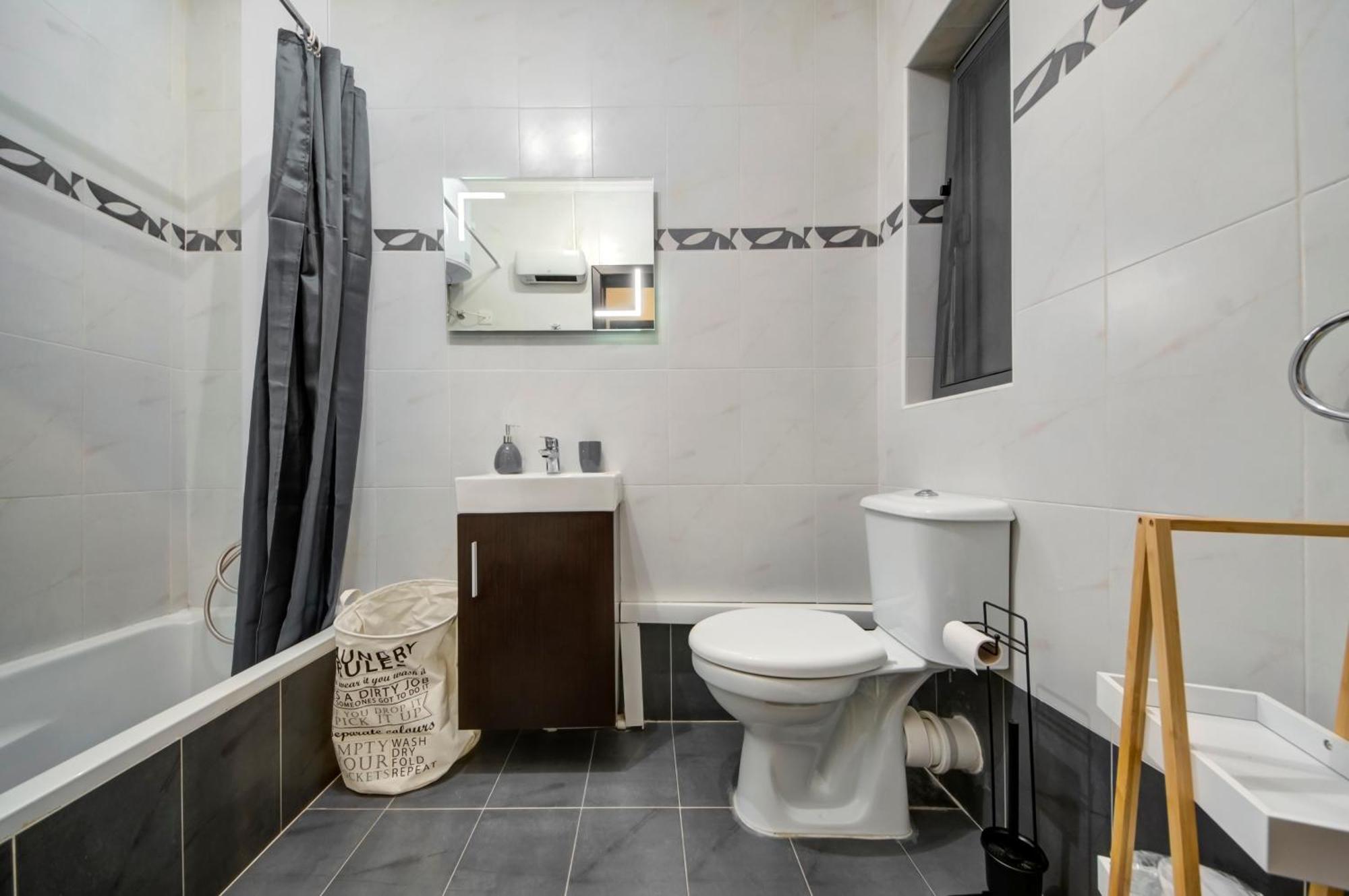 Stylish 3br With Spacious Terrace In By 360 Estates Apartment
