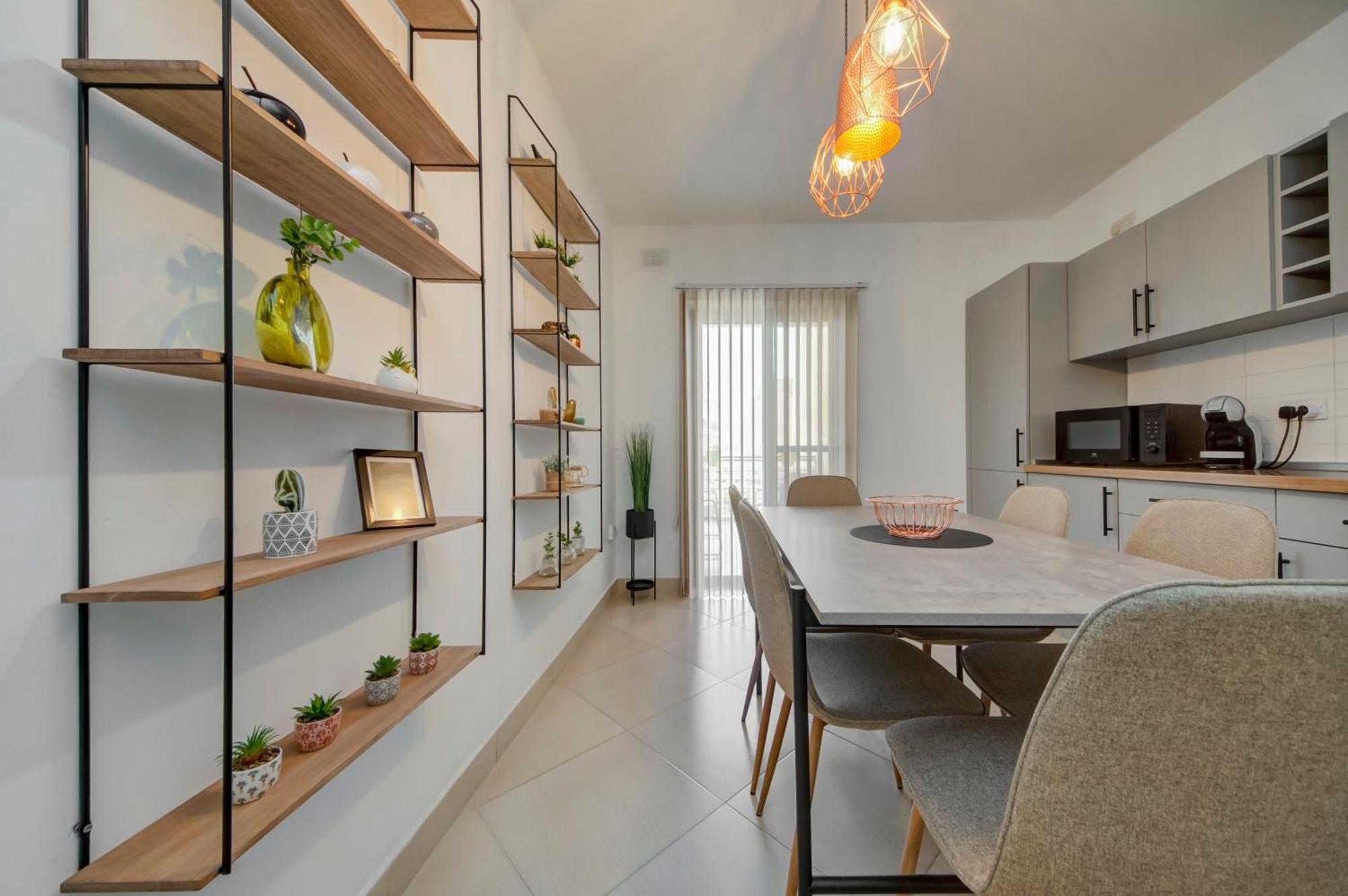 Stylish 3br With Spacious Terrace In By 360 Estates Apartment