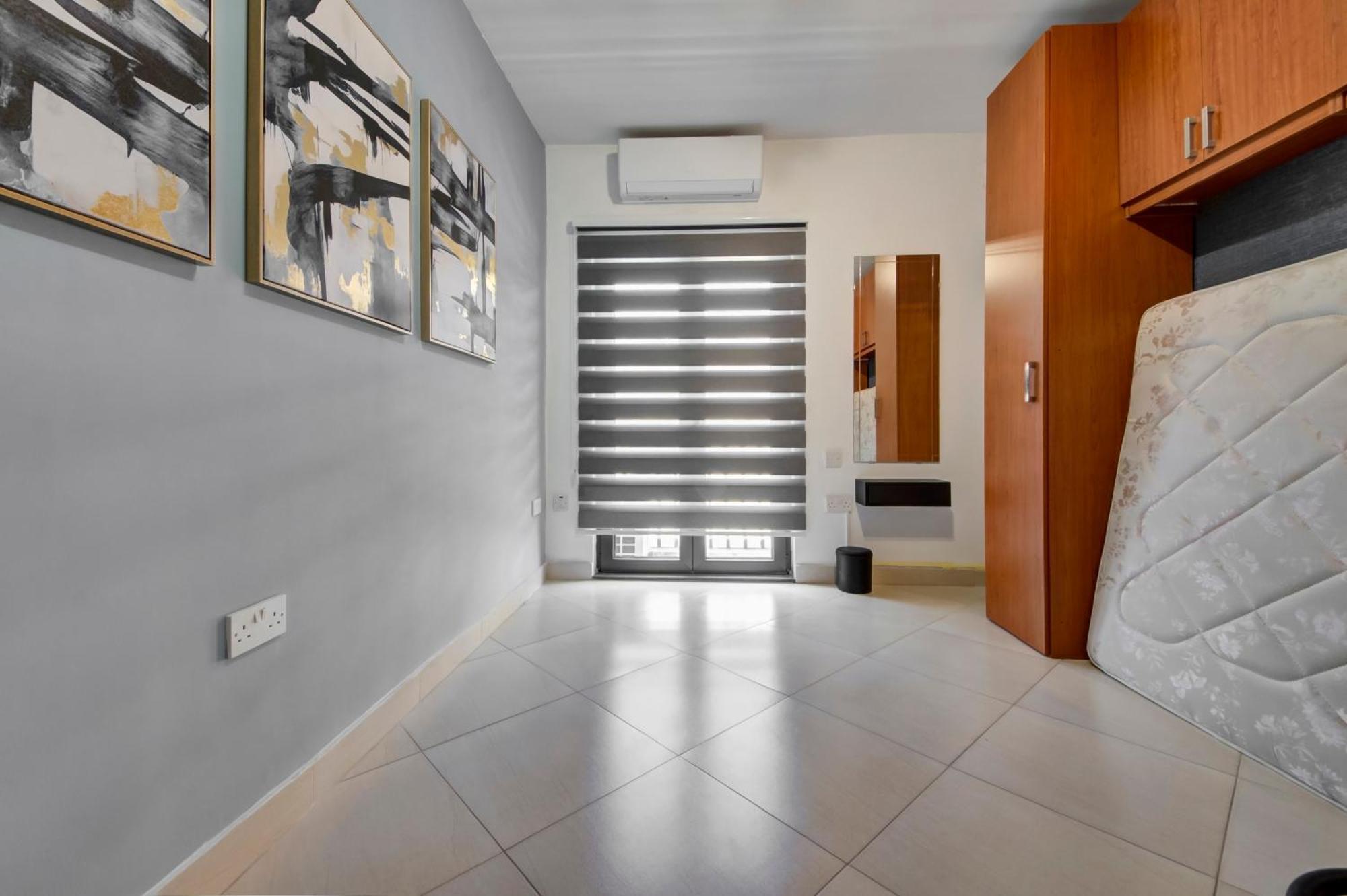 Stylish 3br With Spacious Terrace In By 360 Estates Lägenhet Luqa