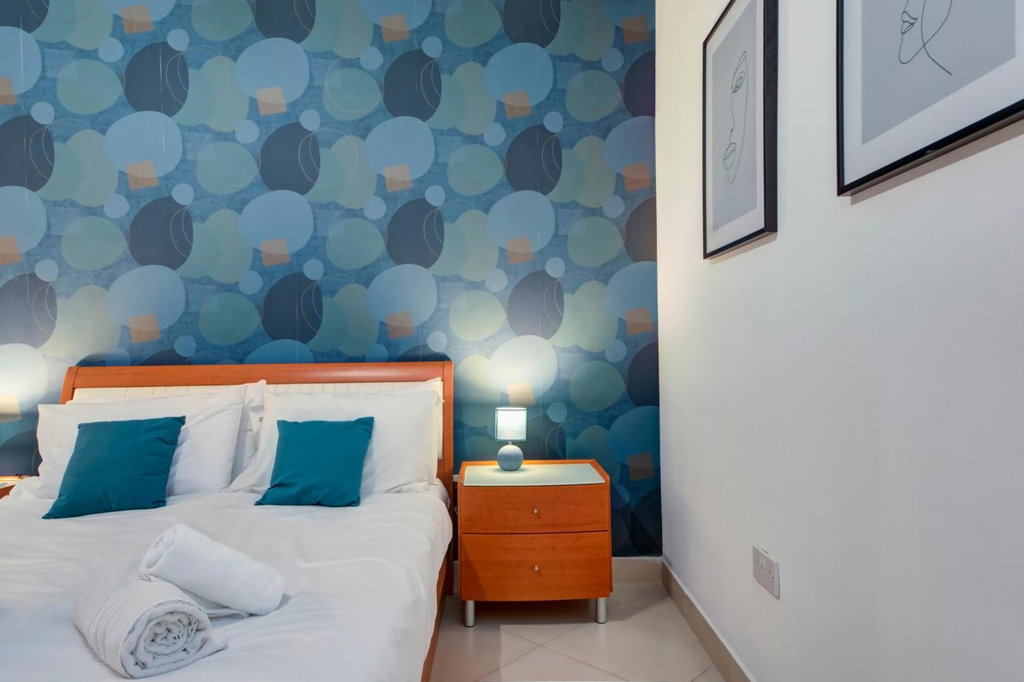 Stylish 3br With Spacious Terrace In By 360 Estates Apartment Luqa